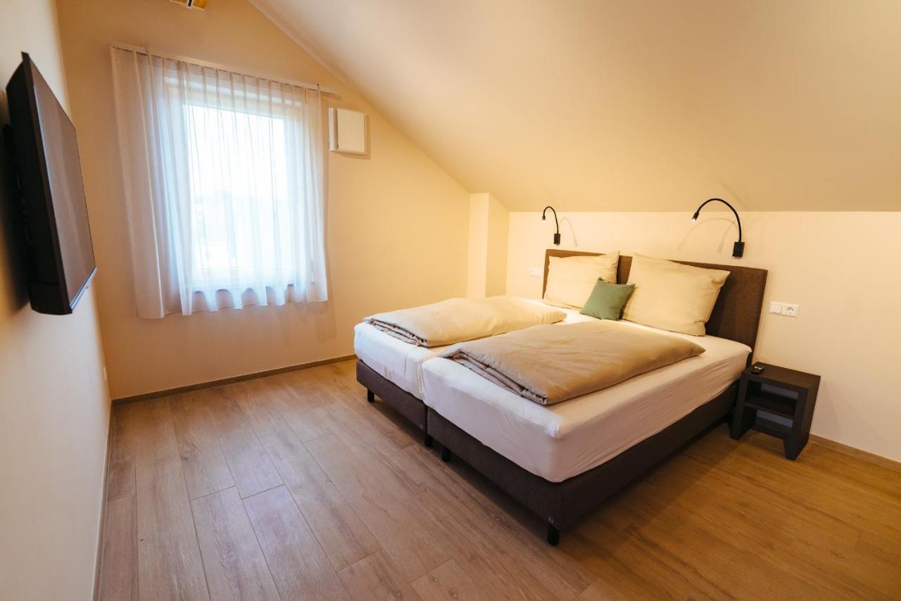 Biohof Doebler Ferienwohnungen Brackenheim ภายนอก รูปภาพ